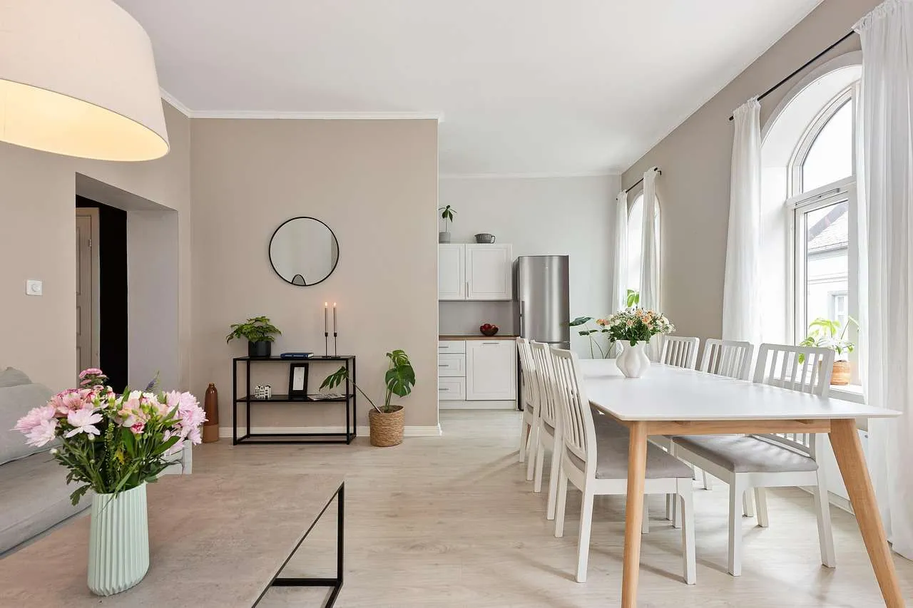 Home Window Tinting Near Me: Smart Choices for Your Home